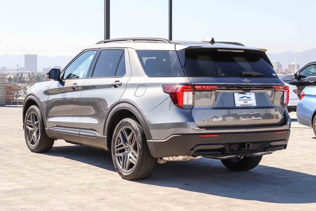 Certified 2025 Ford Explorer ST-Line w/ ST-Line Street Pack AWD/4WD image 6