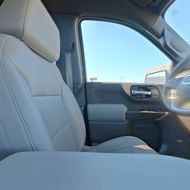 Used 2022 GMC Sierra 1500 SLT w/ SLT Premium Plus Package AWD/4WD image 28