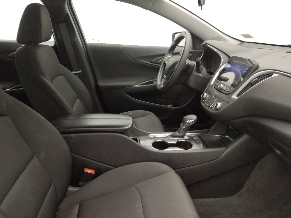 Used 2024 Chevrolet Malibu LT image 21