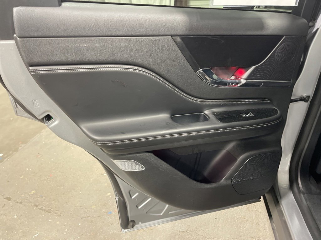 Used 2024 Lincoln Corsair Reserve w/ Equipment Group 201A image 18