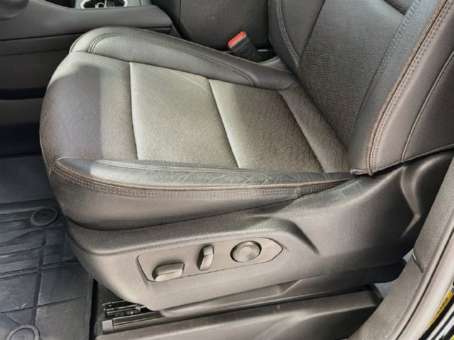 Certified 2024 Chevrolet Suburban High Country w/ Advanced Technology Package AWD/4WD image 19