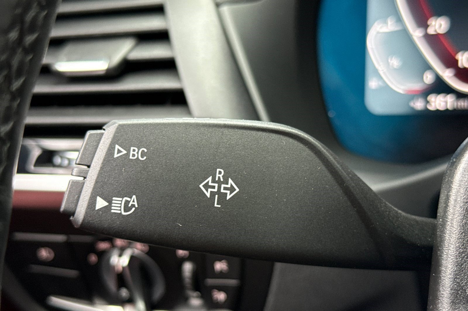 Certified 2021 BMW X4 xDrive30i w/ Executive Package image 32