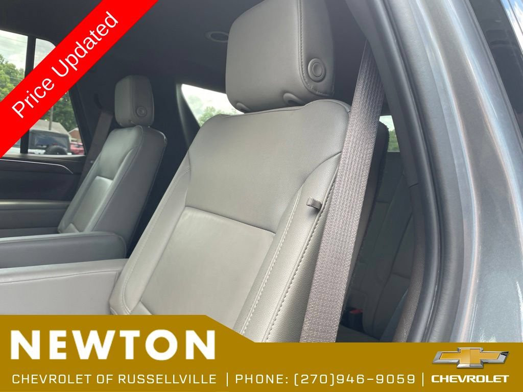 Used 2021 Chevrolet Tahoe Z71 w/ Z71 Off-Road Package AWD/4WD image 37