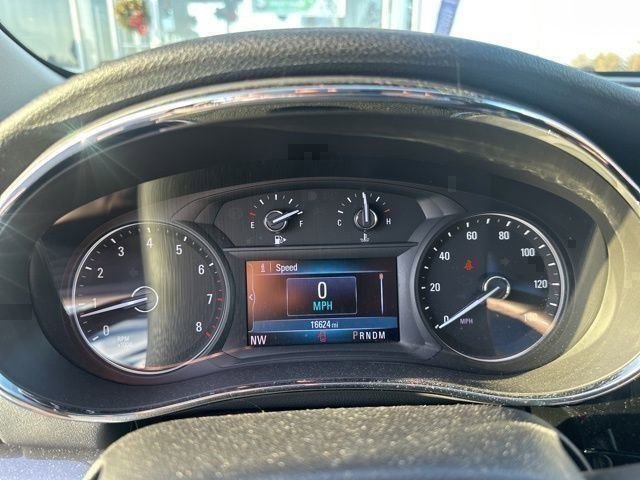 Used 2022 Buick Encore Preferred w/ Safety Package image 27