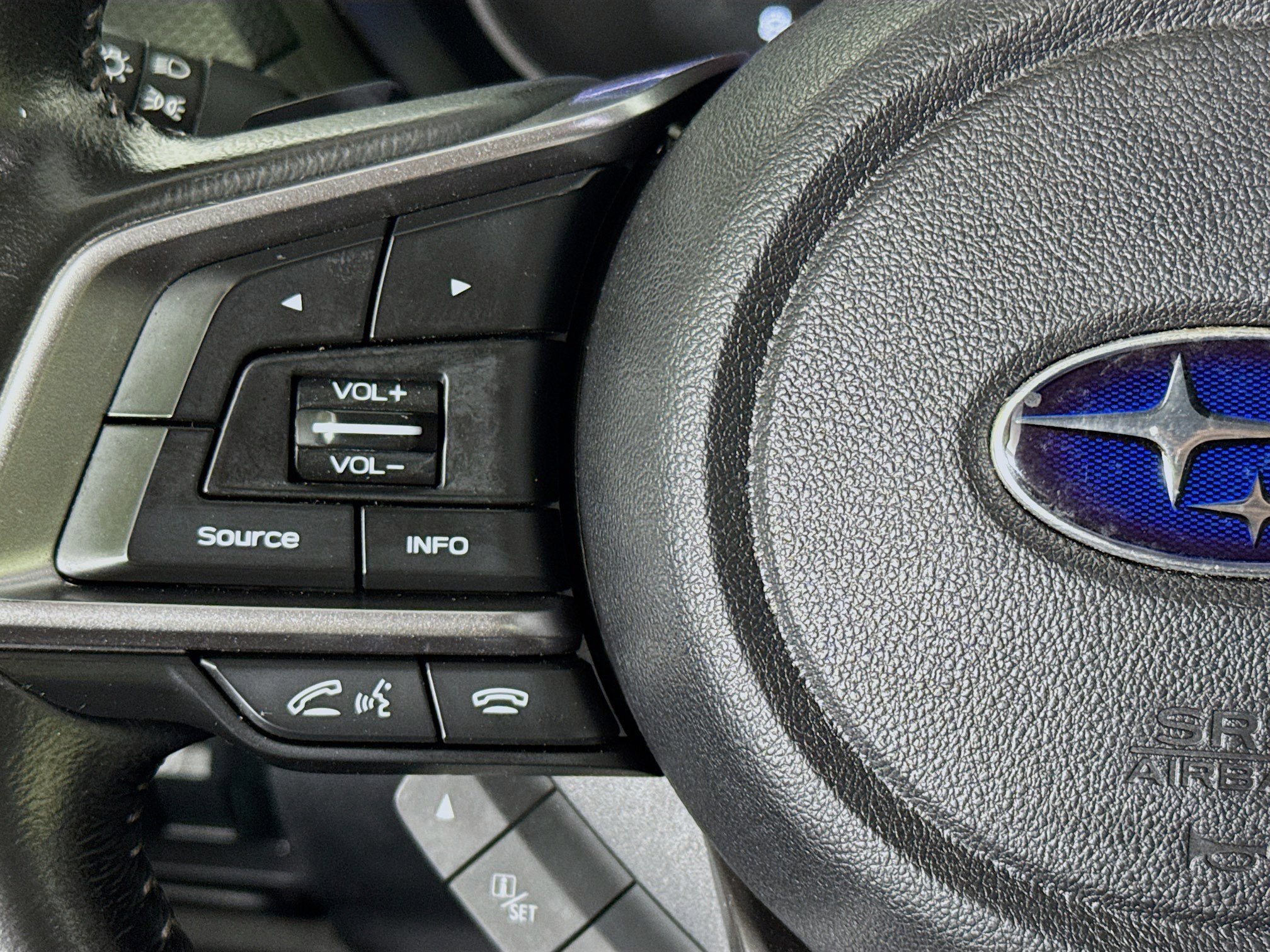 Used 2023 Subaru Forester Limited w/ Popular Package #2 AWD/4WD image 13