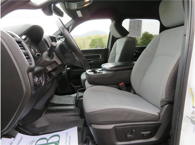 Used 2024 RAM 2500 Big Horn AWD/4WD image 4