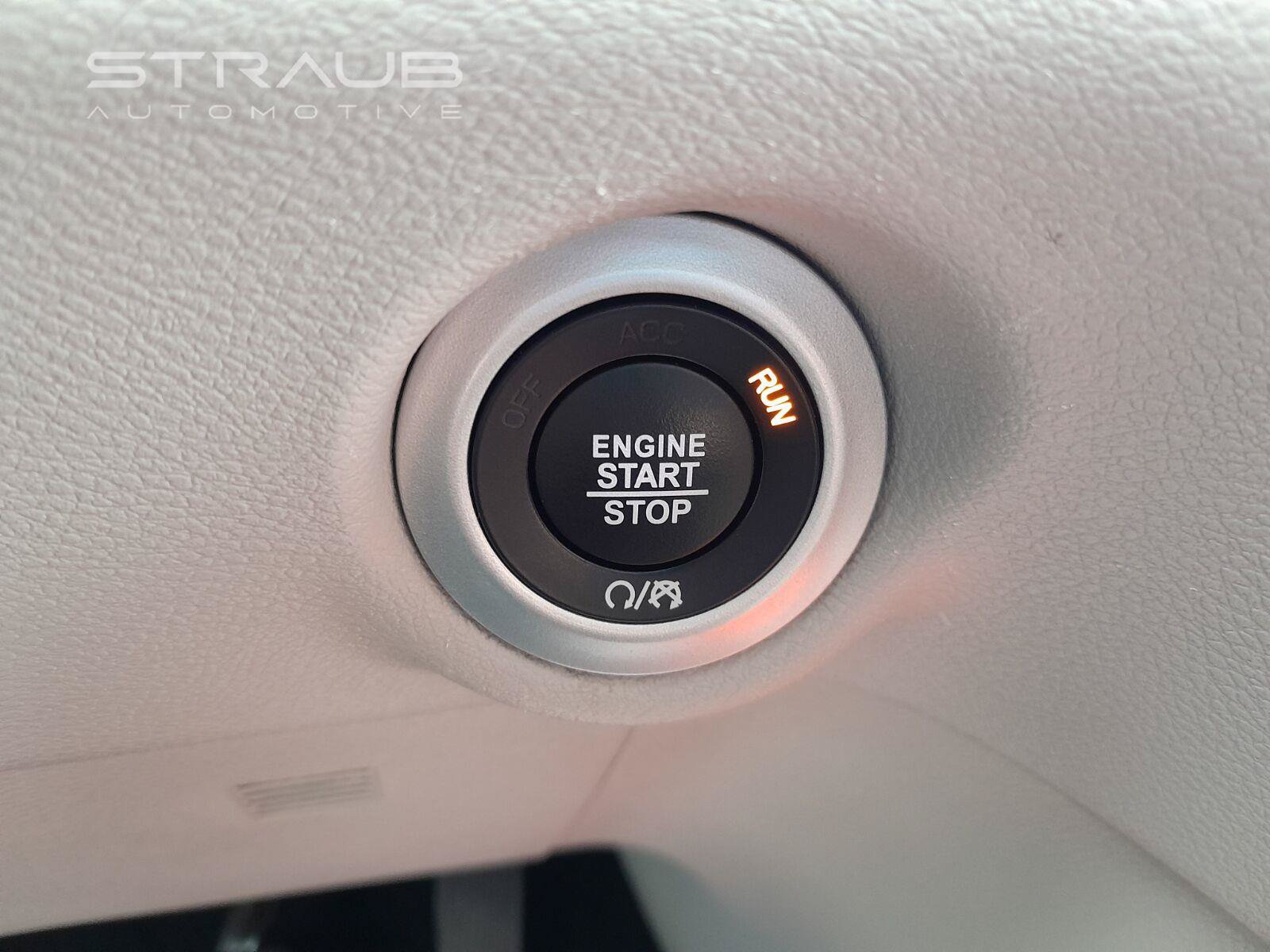 Used 2023 Chrysler Voyager LX FWD image 19