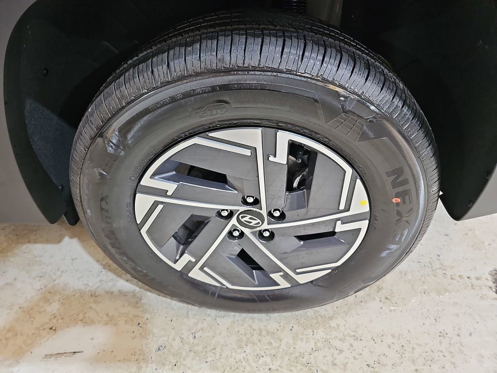 New 2026 Hyundai Tucson Blue SE image 31