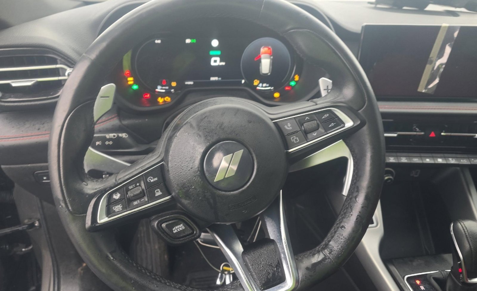 Used 2024 Dodge Hornet R/T Plus w/ Tech Pack Plus w/o Parking image 16