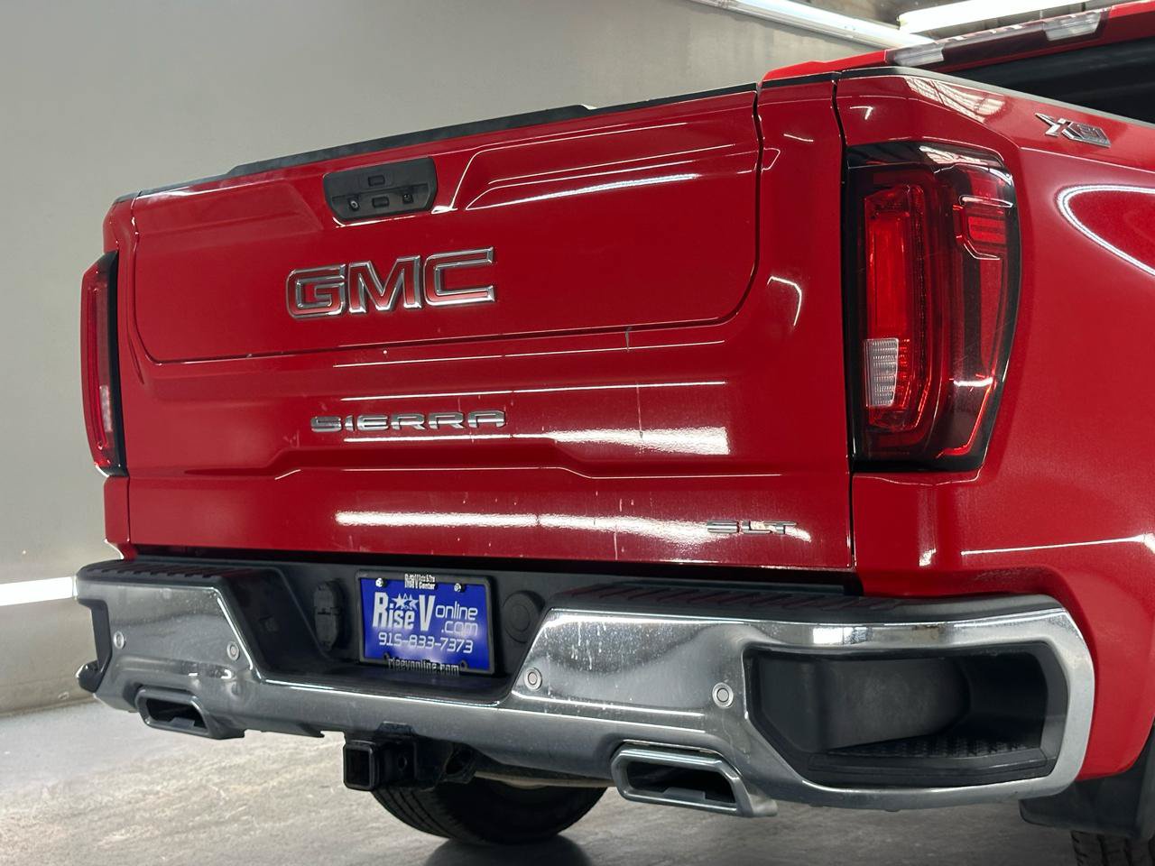 Used 2022 GMC Sierra 1500 SLT AWD/4WD image 11