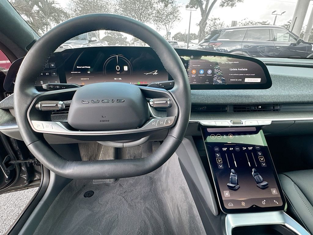 Used 2024 Lucid Air Touring image 12