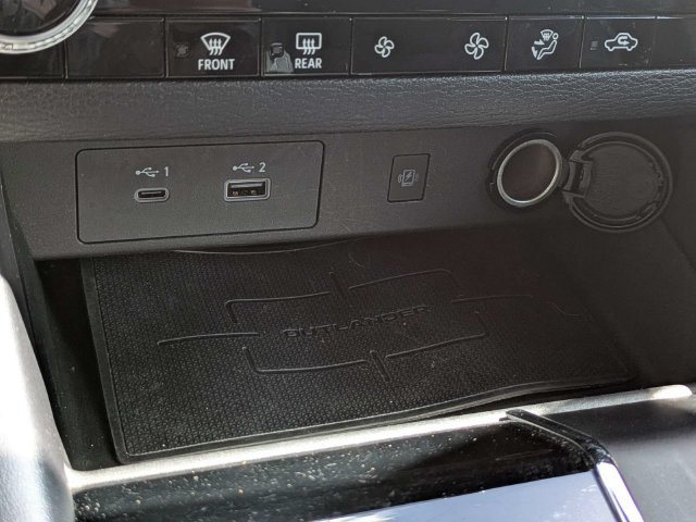 Used 2024 Mitsubishi Outlander SE FWD image 25