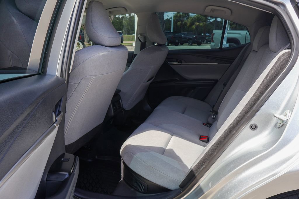 Used 2025 Toyota Camry LE AWD/4WD image 10