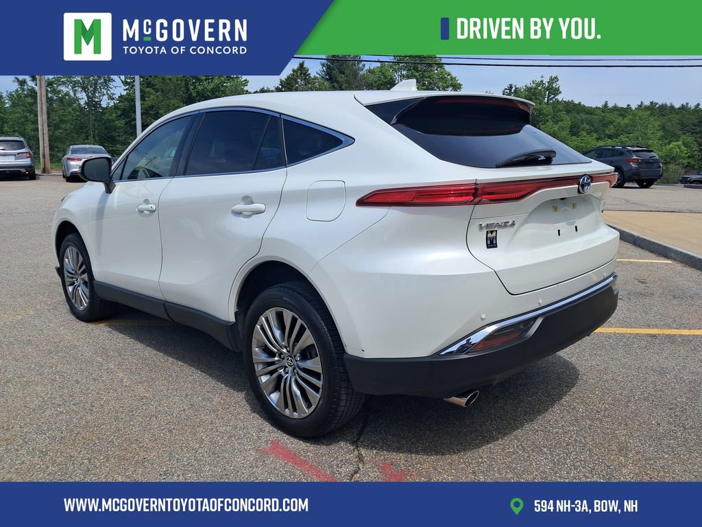 Used 2022 Toyota Venza AWD/4WD image 3