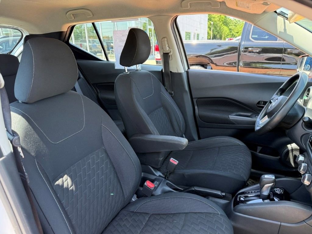 Used 2022 Nissan Kicks S FWD image 21