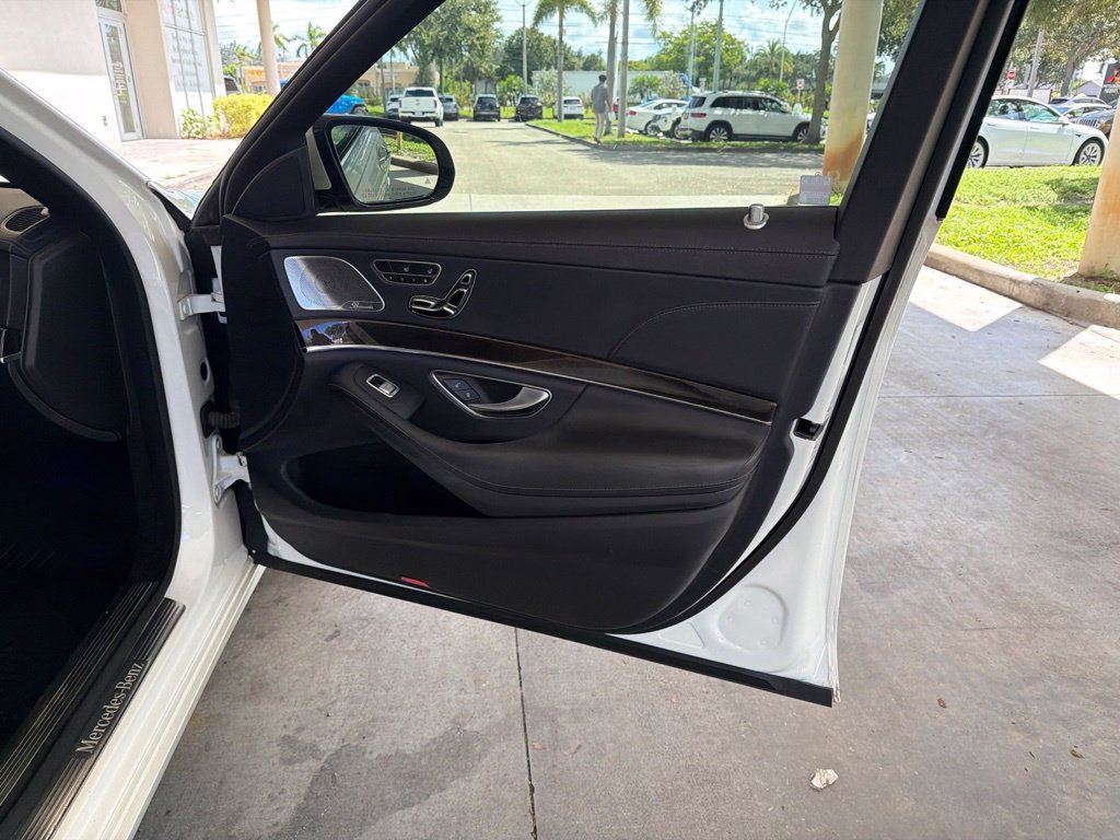 Used 2015 Mercedes-Benz S 550 Sedan image 26