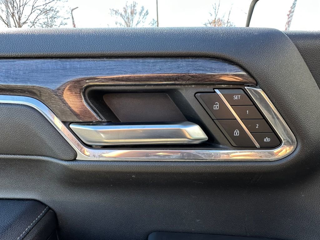 Used 2023 Chevrolet Silverado 1500 LTZ image 31