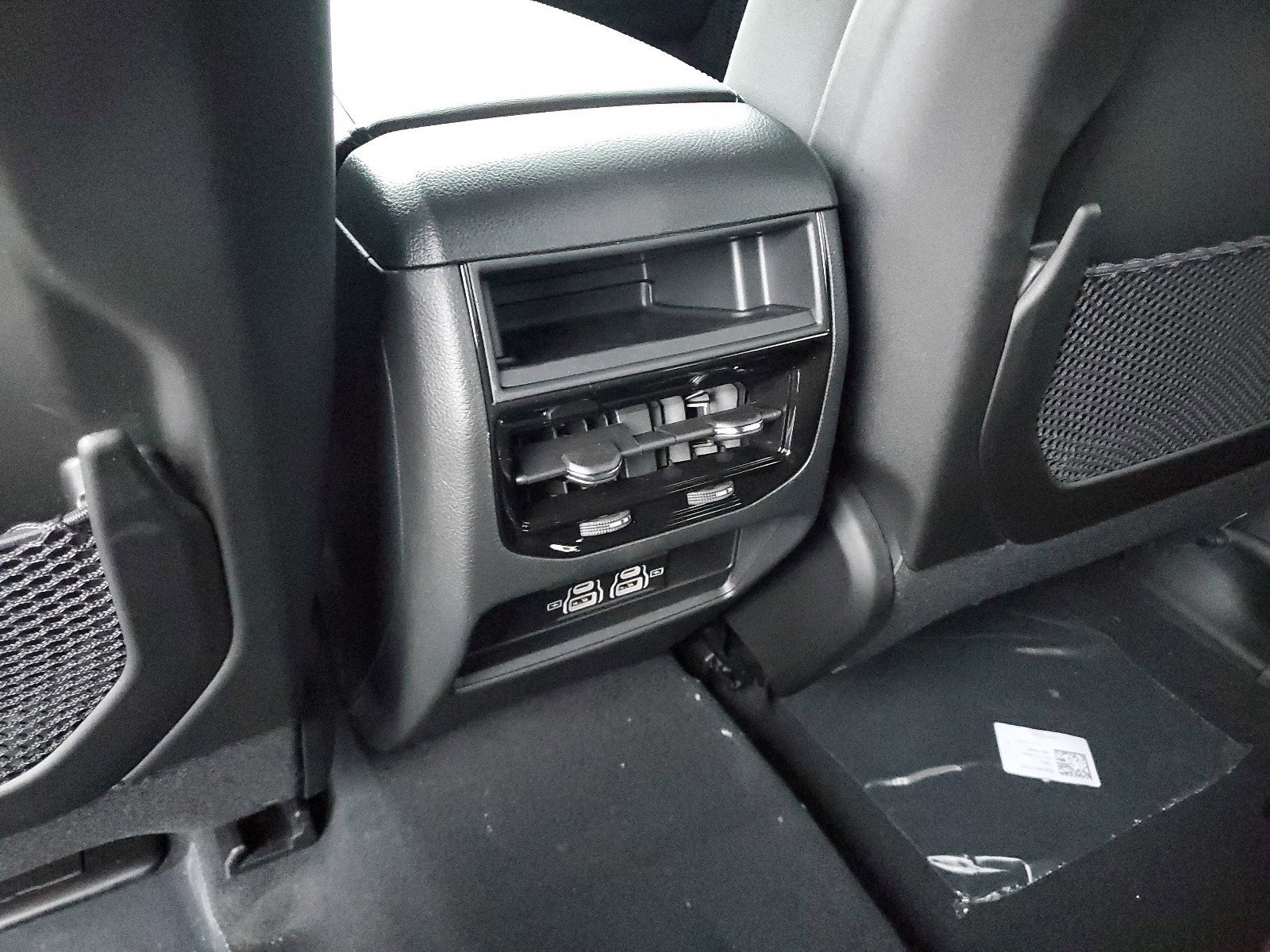New 2025 Jeep Grand Cherokee Laredo image 16