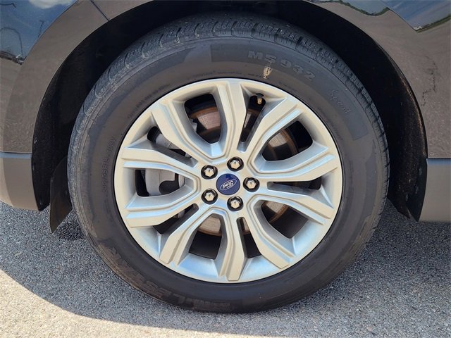 Used 2022 Ford Edge Titanium image 14