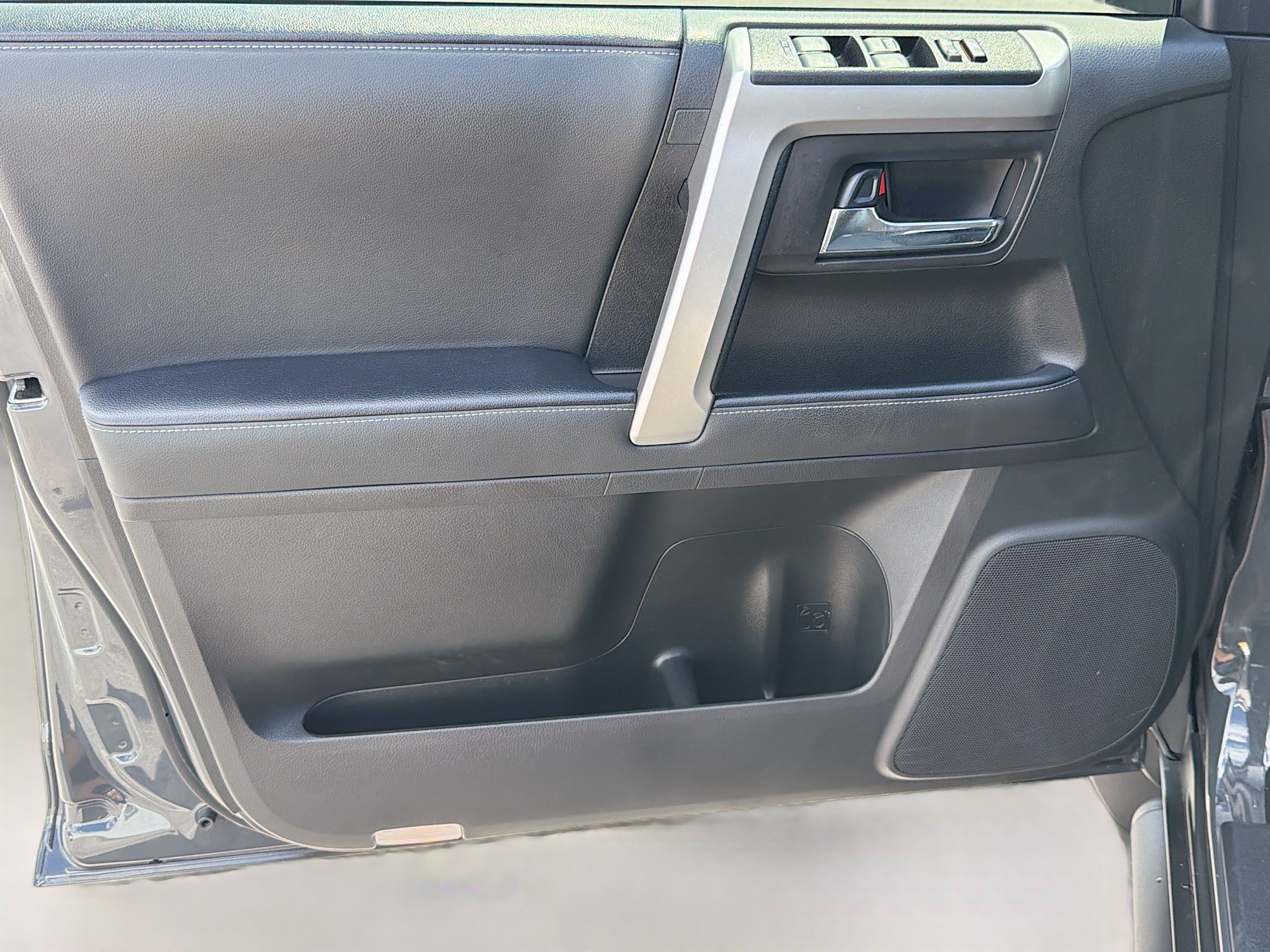 Used 2024 Toyota 4Runner SR5 Premium RWD image 20