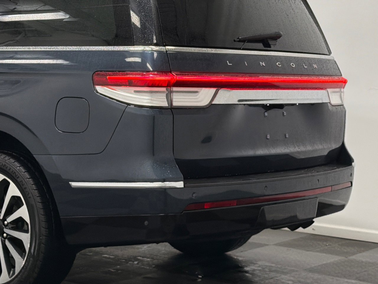 Used 2022 Lincoln Navigator Reserve image 7