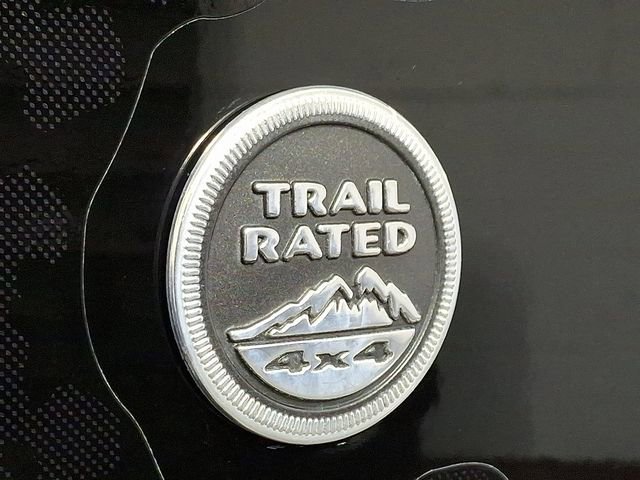 Used 2016 Jeep Wrangler Unlimited Sahara image 29