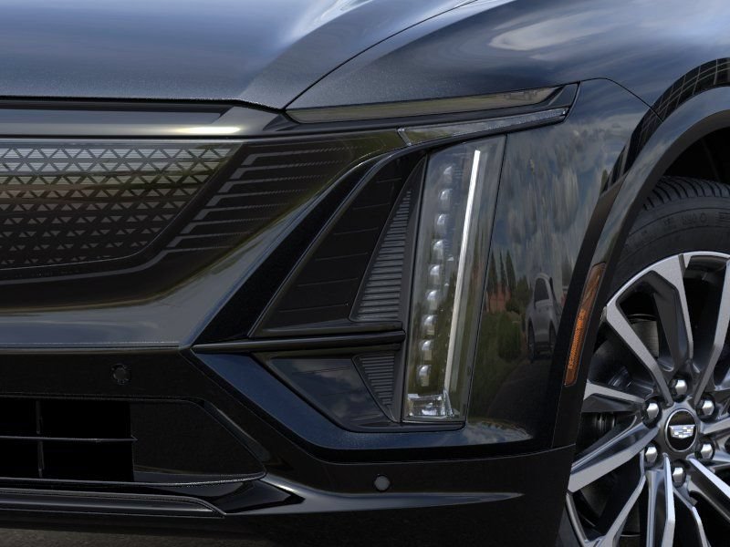 New 2027 Cadillac Lyriq Premium Sport w/ LPO, Floor Liner Package AWD/4WD image 10