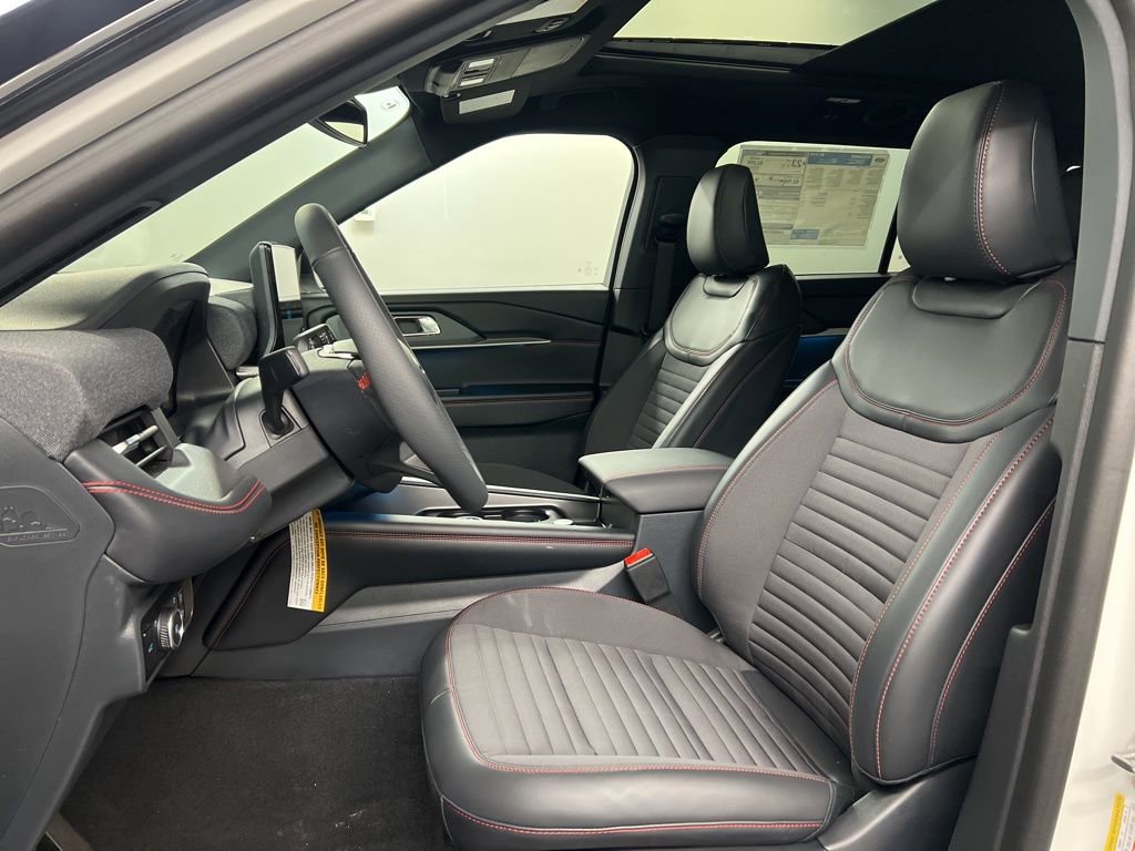 New 2026 Ford Explorer ST-Line w/ ST-Line Street Pack image 25