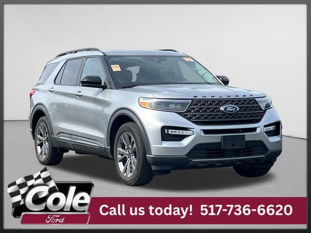 Certified 2023 Ford Explorer XLT w/ Equipment Group 202A AWD/4WD image 1