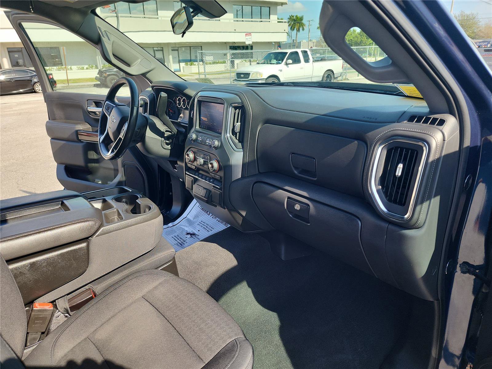 Used 2020 Chevrolet Silverado 1500 LT w/ All-Star Edition image 25
