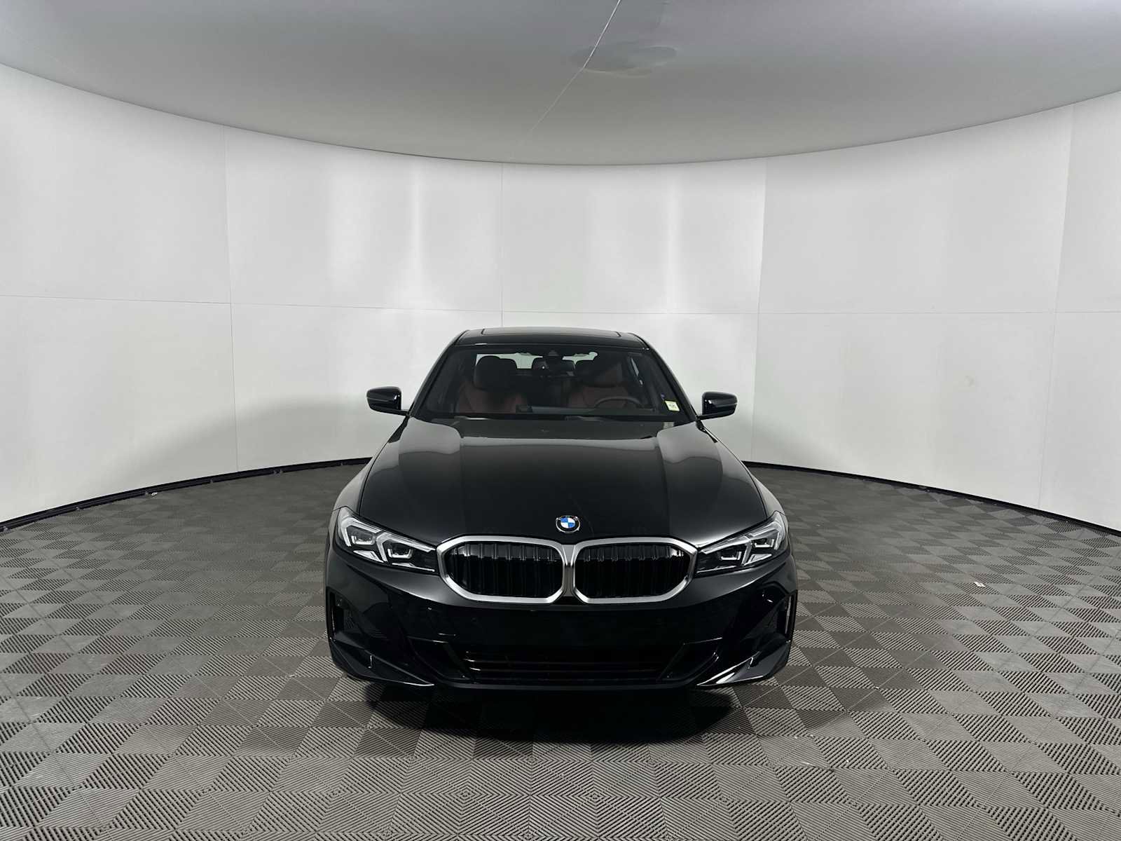 New 2026 BMW 330i xDrive Sedan w/ Convenience Package image 5