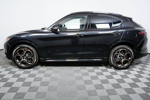 New 2025 Alfa Romeo Stelvio Sprint AWD/4WD image 26