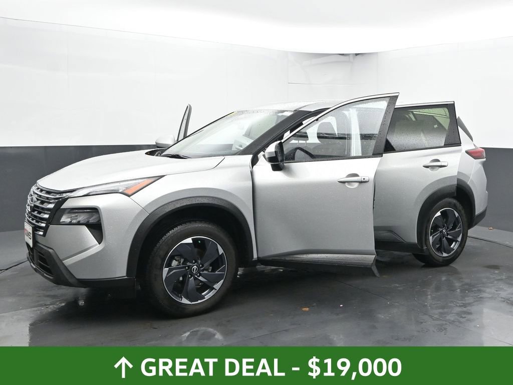 Used 2024 Nissan Rogue SV image 56