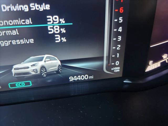 Used 2020 Kia Niro EX Premium FWD image 23