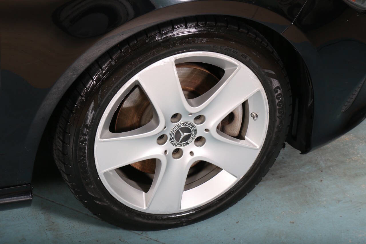 Used 2018 Mercedes-Benz CLA 250 4MATIC image 13