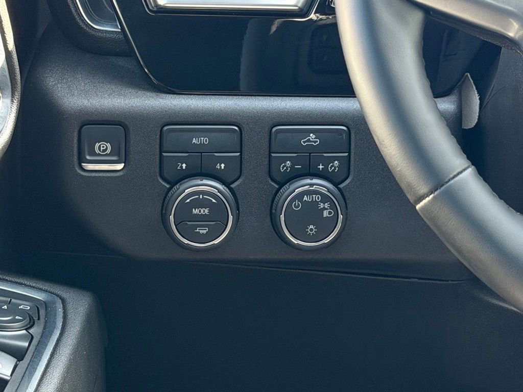 Used 2024 Chevrolet Silverado 1500 LT image 31