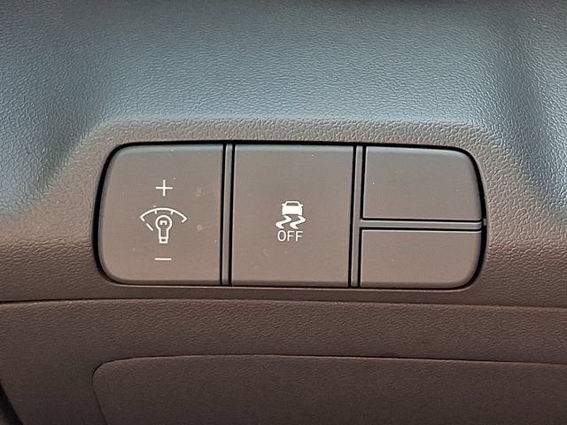 Used 2024 Hyundai Elantra SEL FWD image 27