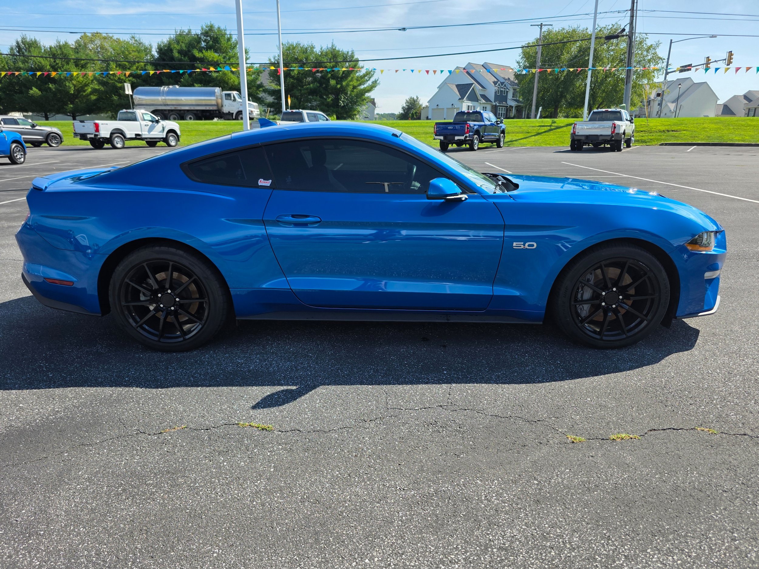 Used 2021 Ford Mustang GT RWD image 6