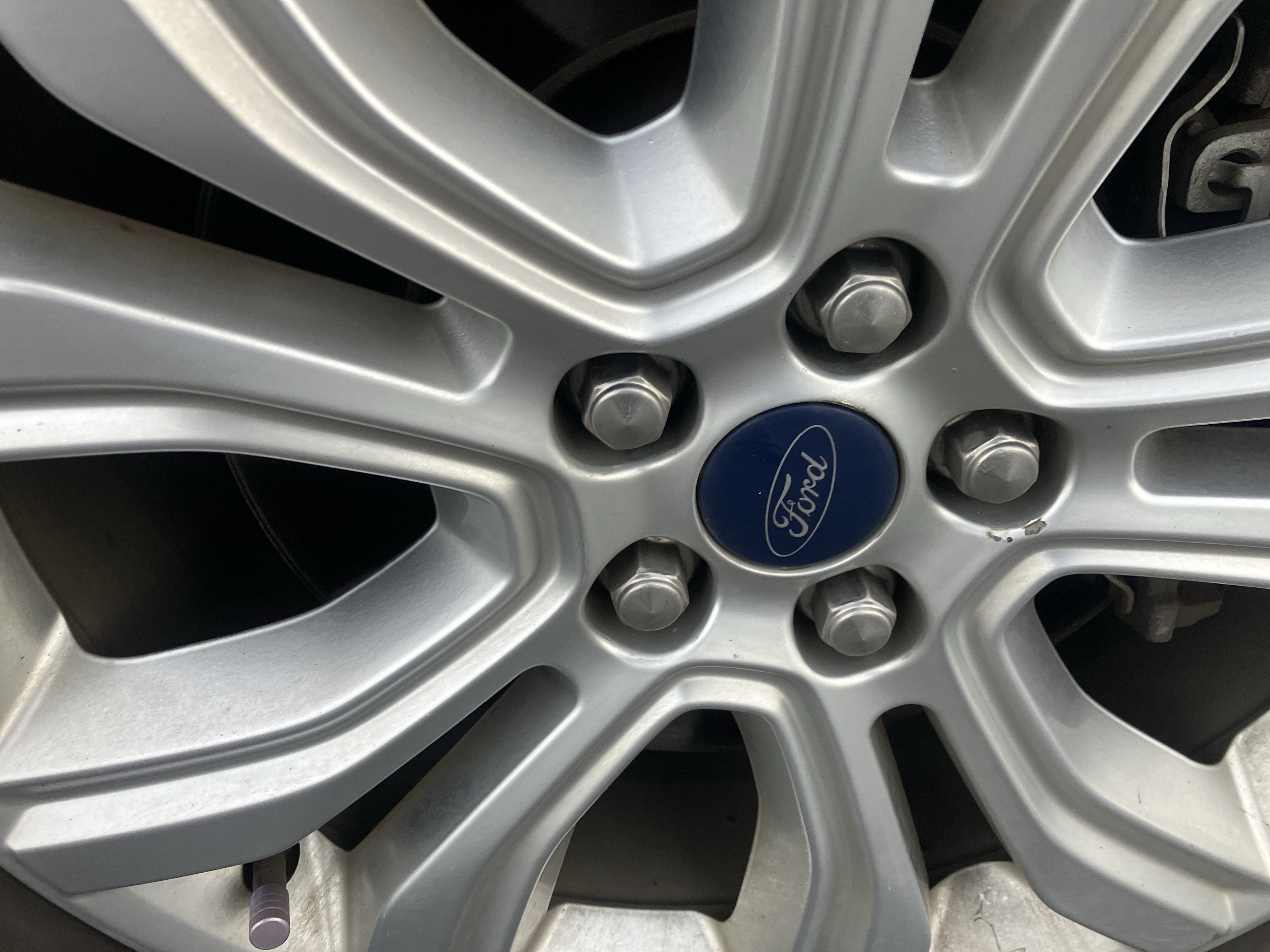 Used 2020 Ford Edge Titanium w/ Class II Trailer Tow Package AWD/4WD image 9