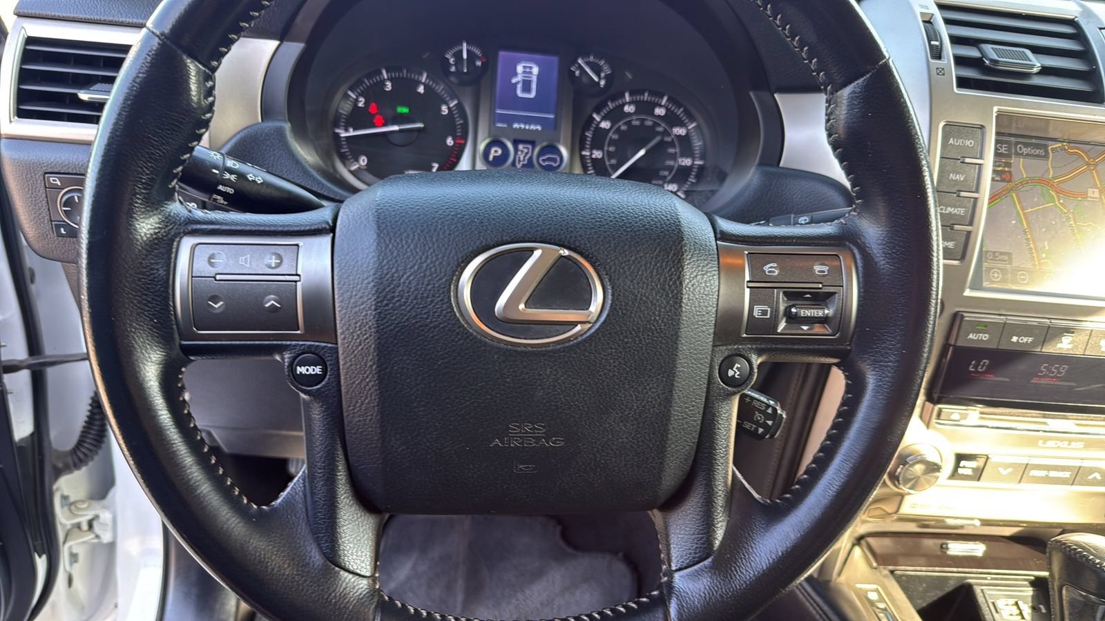 Used 2018 Lexus GX 460 w/ Navigation Package AWD/4WD image 13