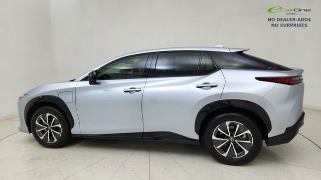 Used 2025 Lexus RZ 300e w/ Cold Area Package image 4