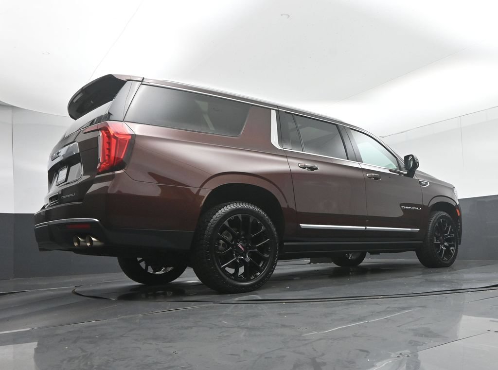 Used 2023 GMC Yukon XL Denali AWD/4WD image 76