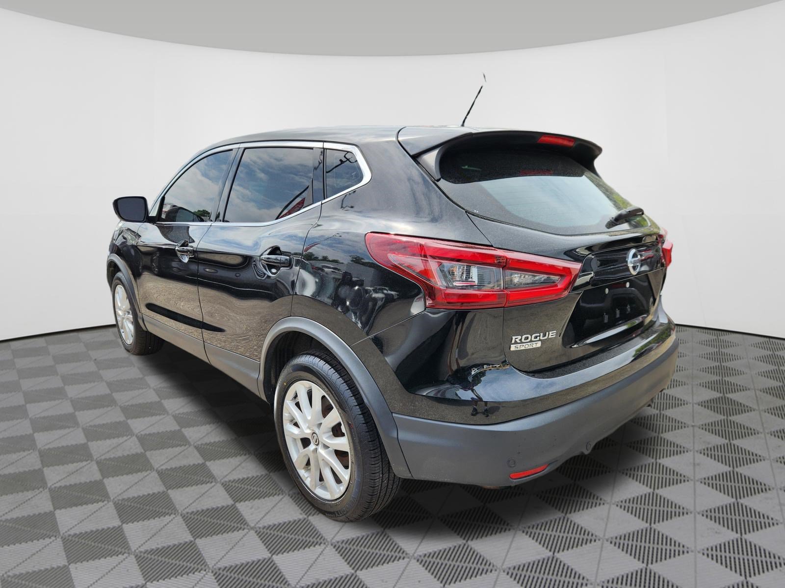 Certified 2022 Nissan Rogue Sport S AWD/4WD image 3
