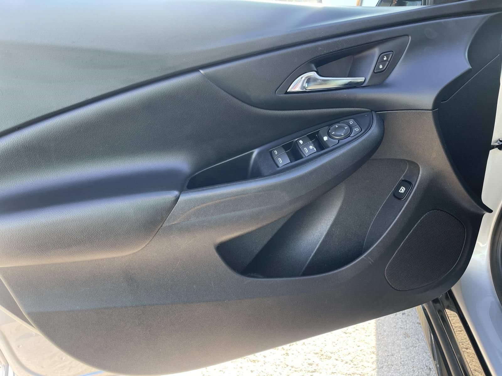 Used 2018 Chevrolet Volt LT w/ LT Driver Confidence Package FWD image 15