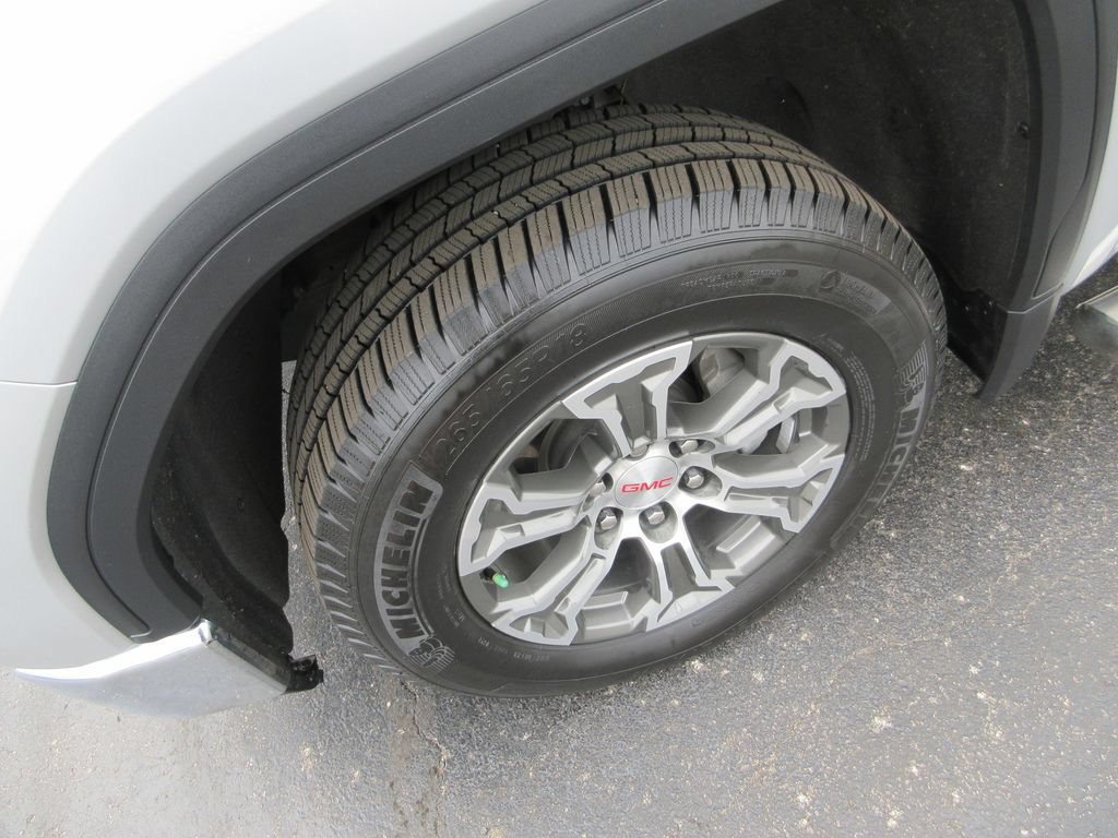 Certified 2020 GMC Sierra 1500 SLE w/ SLE Value Package RWD image 15
