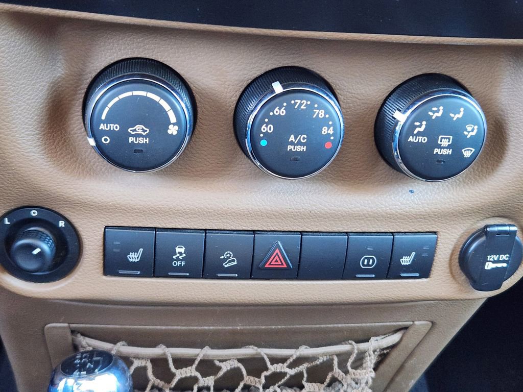 Used 2011 Jeep Wrangler Rubicon w/ PWR Convenience Group AWD/4WD image 19