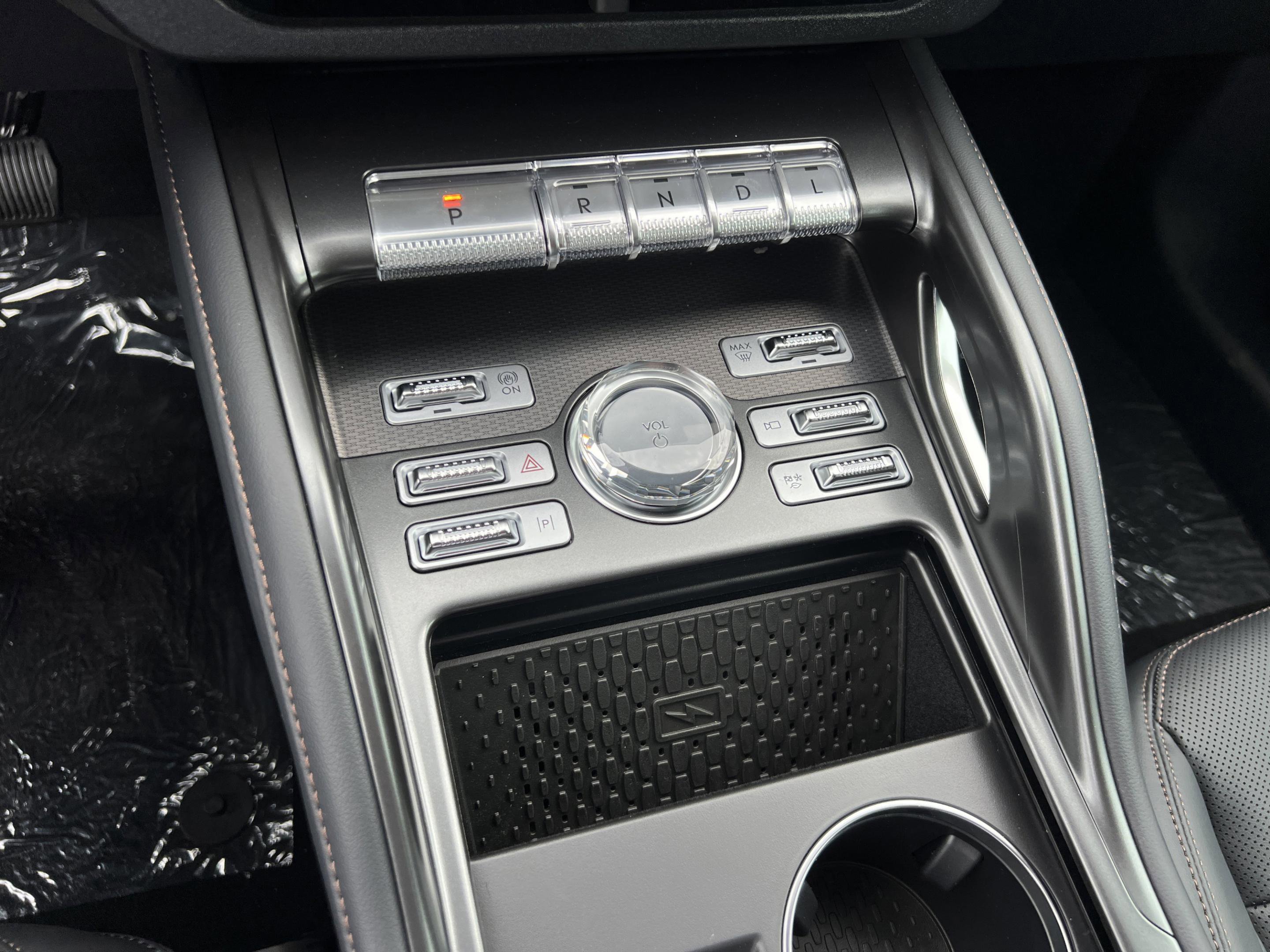 New 2026 Lincoln Nautilus Premier w/ Equipment Group 102A AWD/4WD image 15