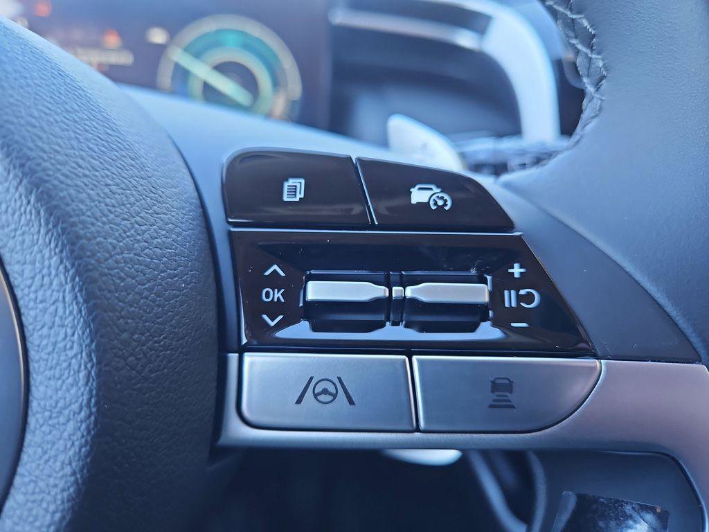 New 2024 Hyundai Tucson Limited image 17