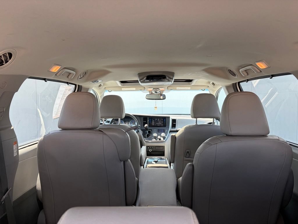 Used 2015 Toyota Sienna XLE w/ XLE Navigation Package FWD image 25