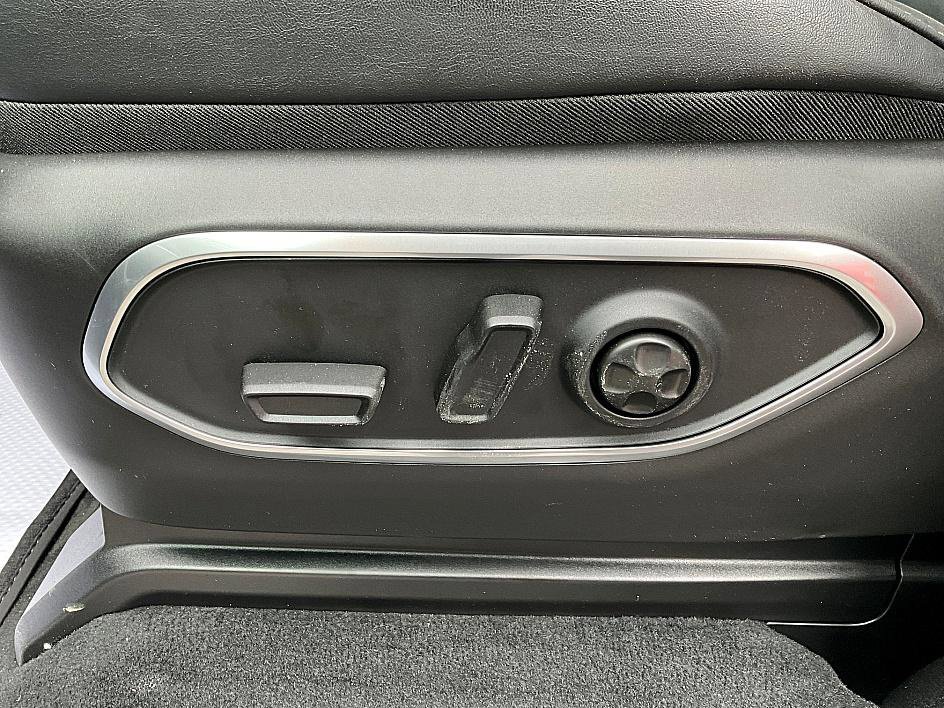 New 2026 Jeep Grand Wagoneer Limited AWD/4WD image 15